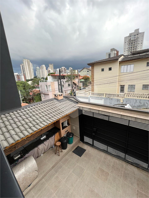 sobrado tres quartos sendo tres suites duas vagas santa terezinha