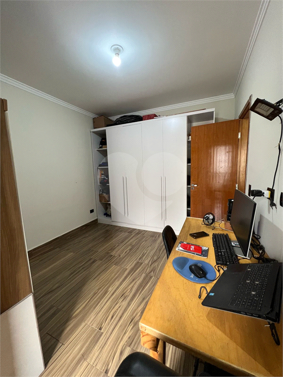 sobrado tres quartos sendo tres suites duas vagas santa terezinha