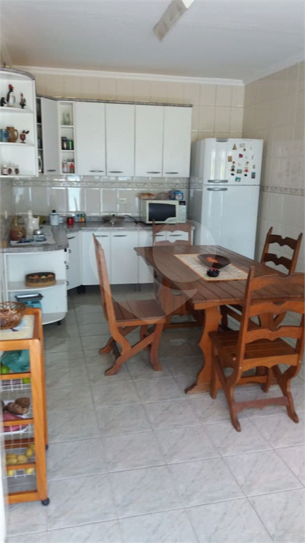 Sobrado à venda com 5 quartos, 230m² - Foto 3