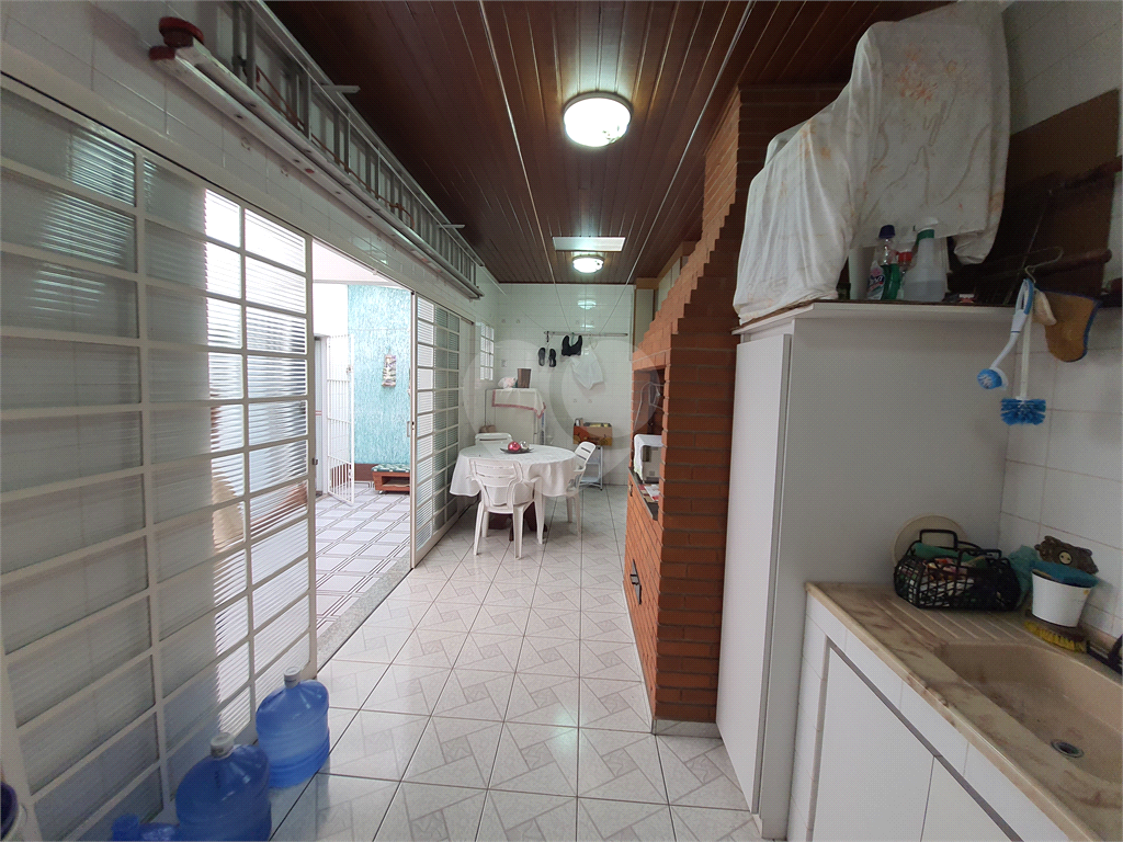 Sobrado, ótima localização, 