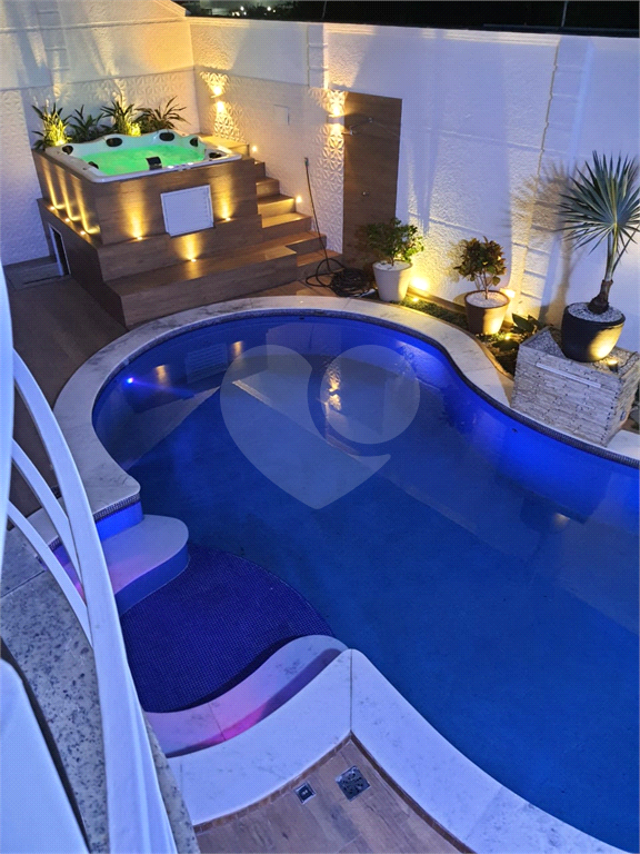 Sobrado alto padrão no  Jardim Leonor Mendes de Barros, 4 suítes, piscina