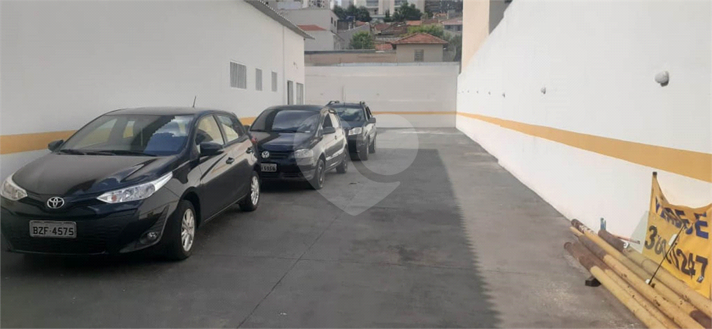 Aluga ou vende estacionamento e loja 