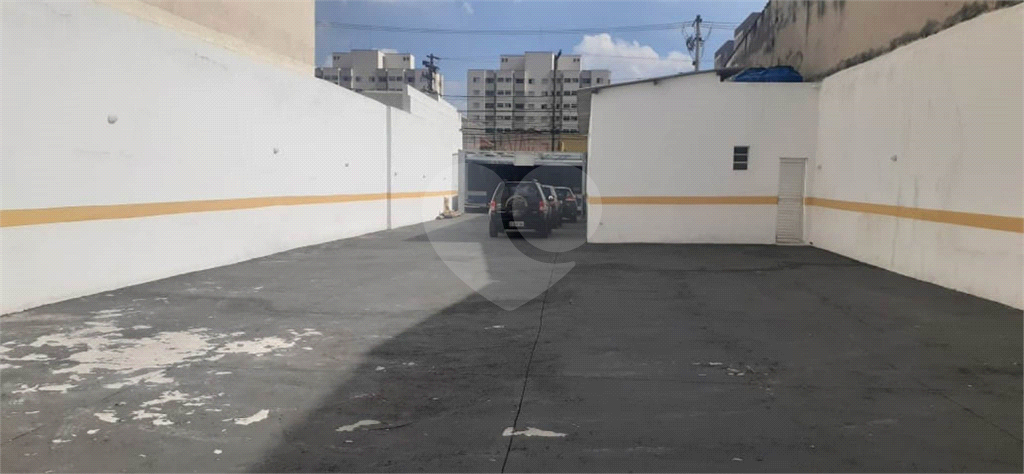 Aluga ou vende estacionamento e loja 