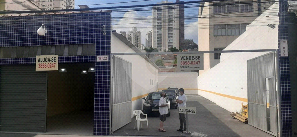 Aluga ou vende estacionamento e loja 