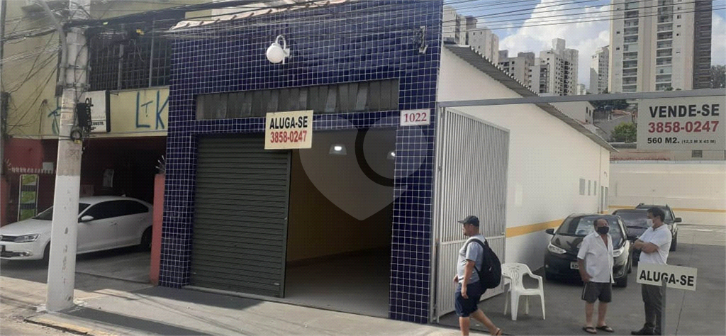 Aluga ou vende estacionamento e loja 