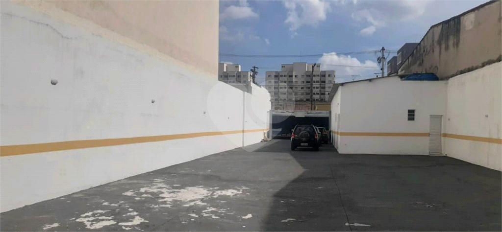 Aluga ou vende estacionamento e loja 
