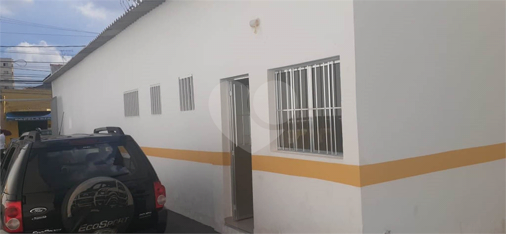 Aluga ou vende estacionamento e loja 