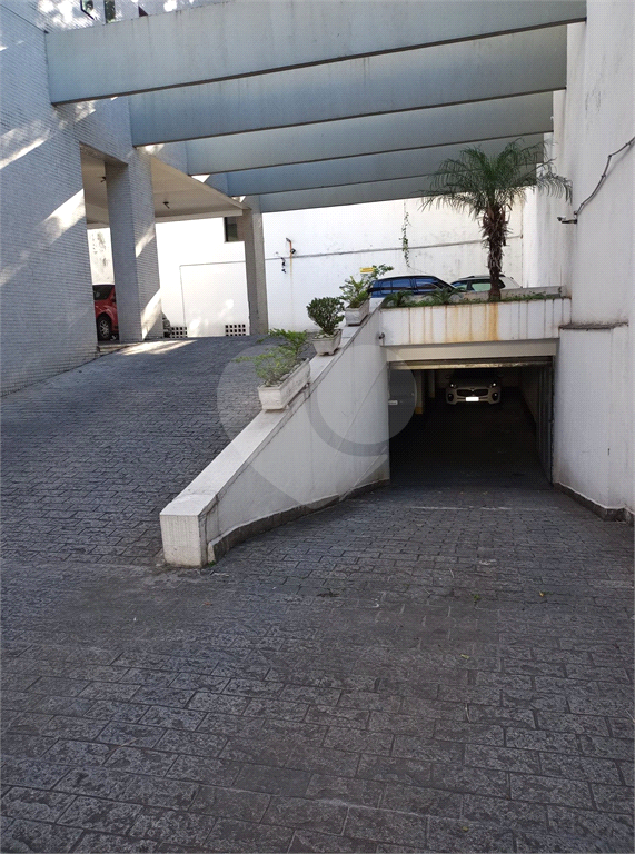 Prédio em Santana a venda com  2.000 metros