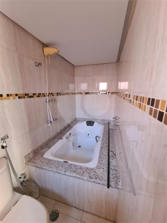 Apartamento à venda com 6 quartos, 196m² - Foto 11