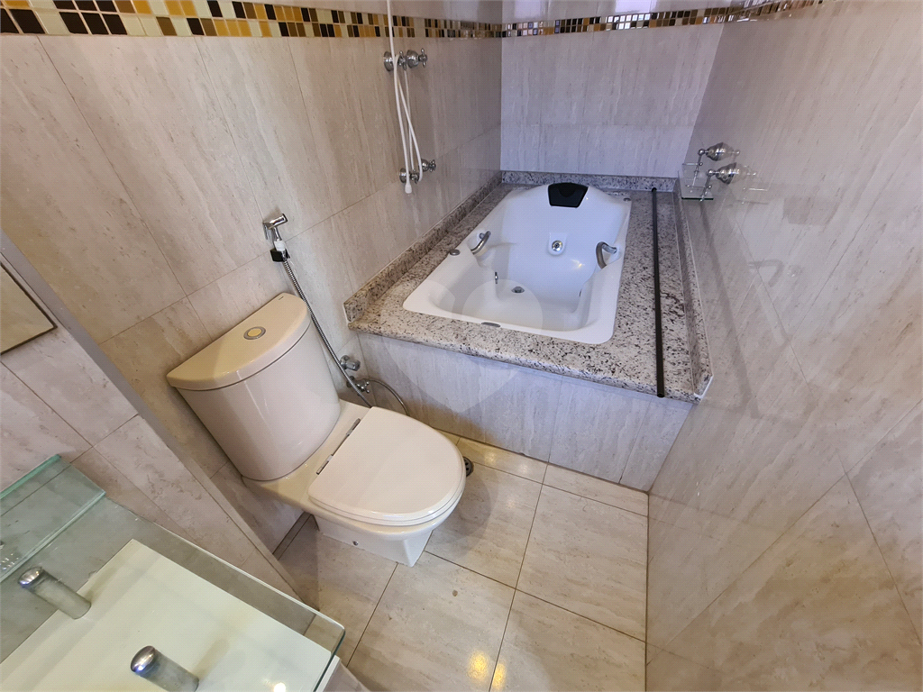 Apartamento à venda com 6 quartos, 196m² - Foto 12