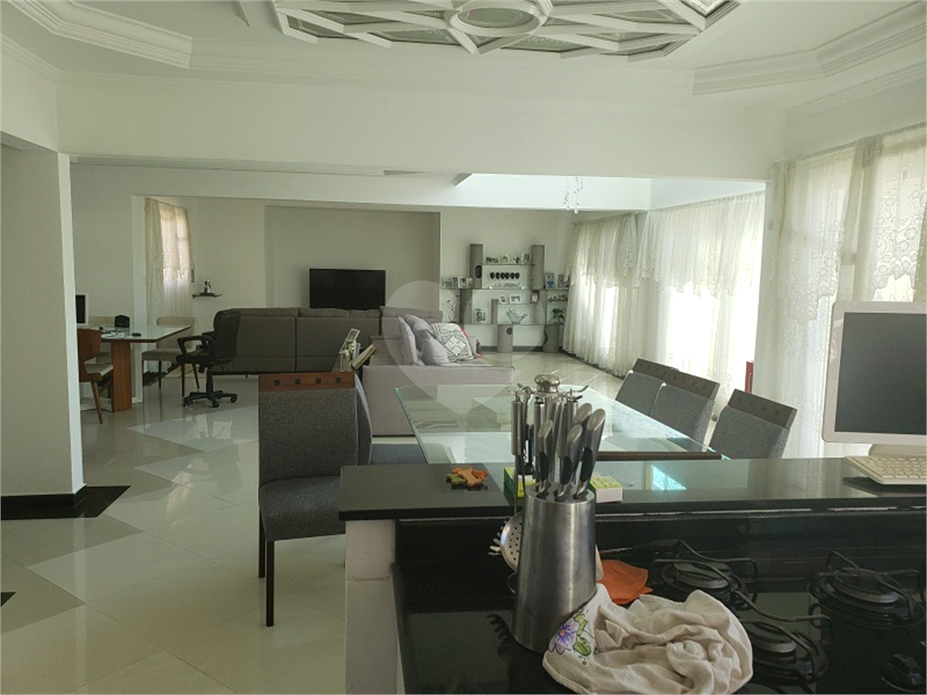 SOBRADO ALTO PADRÃO BAIRRO CITY AMÉRICA  - 500m²