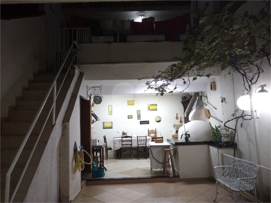 SOBRADO TRIPLEX JARDIM SANTA MENA