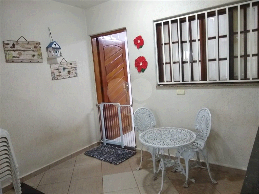 SOBRADO TRIPLEX JARDIM SANTA MENA