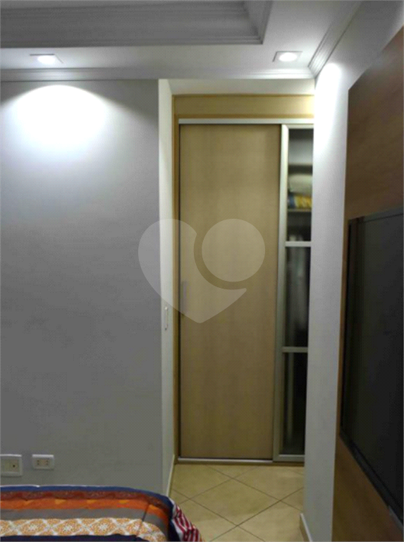 APARTAMENTO em CASA VERDE