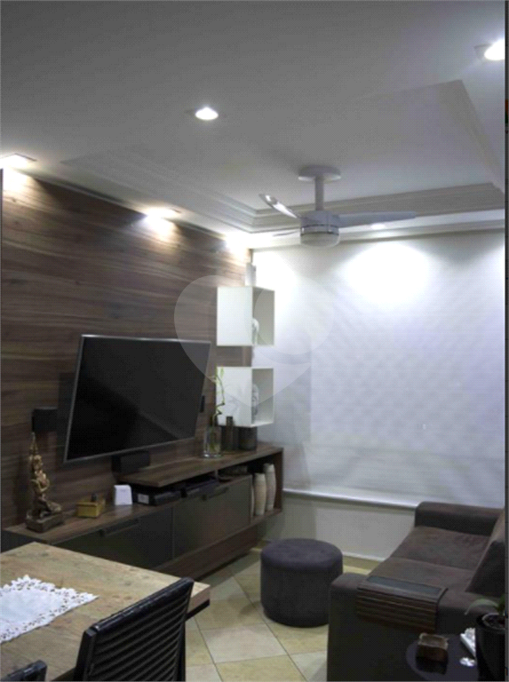 APARTAMENTO em CASA VERDE