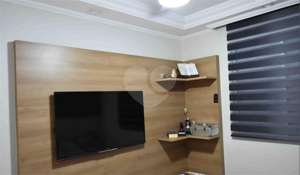 APARTAMENTO em CASA VERDE