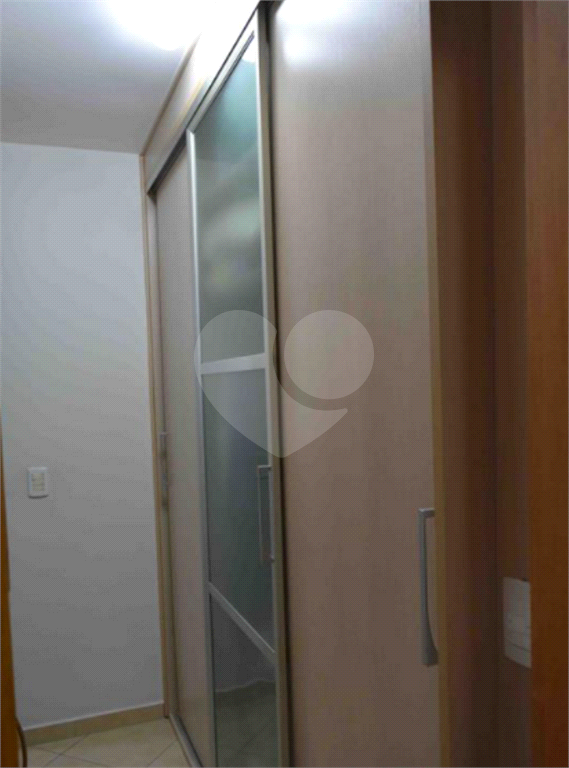 APARTAMENTO em CASA VERDE