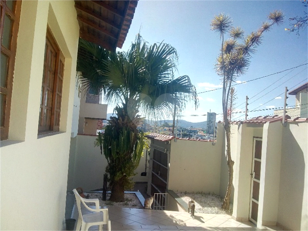 Excelente Sobrado à venda com 356 m² e 3 dormitórios, Vila Rosália, Guarulhos.