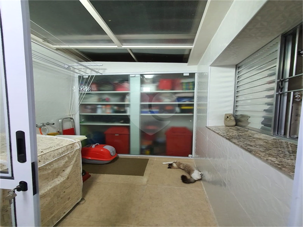 Apartamento à venda com 2 quartos, 70m² - Foto 15