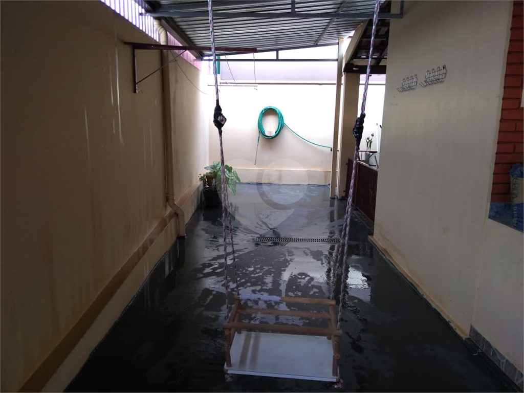 Casa térrea de esquina em Araraquara para venda