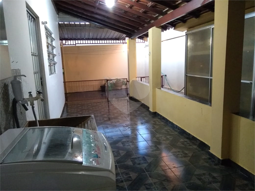 Casa térrea de esquina em Araraquara para venda