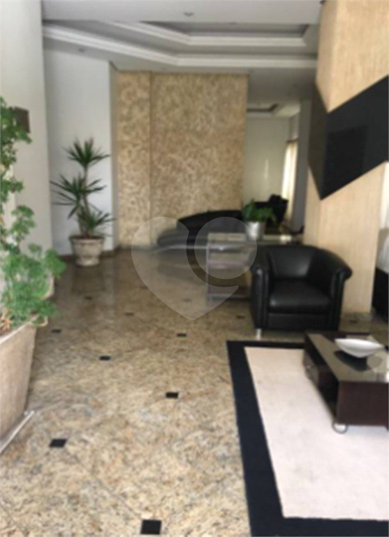 APARTAMENTO em TATUAPÉ