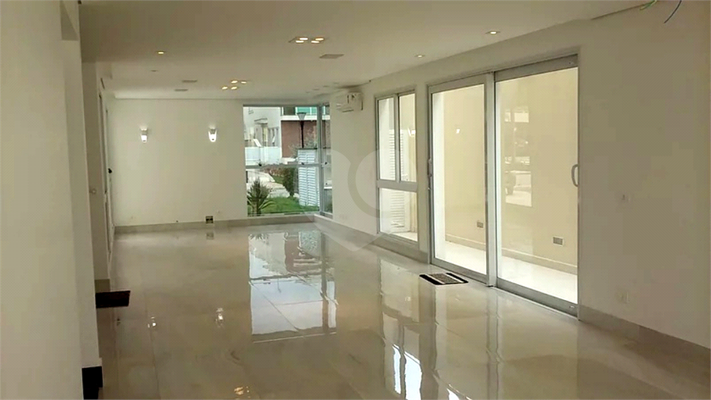 Sobrado alto padrão em condomínio fechado , no bairro São Francisco