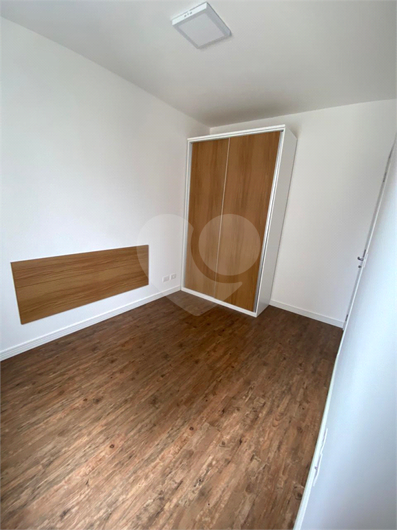 APARTAMENTO em VILA PRUDENTE