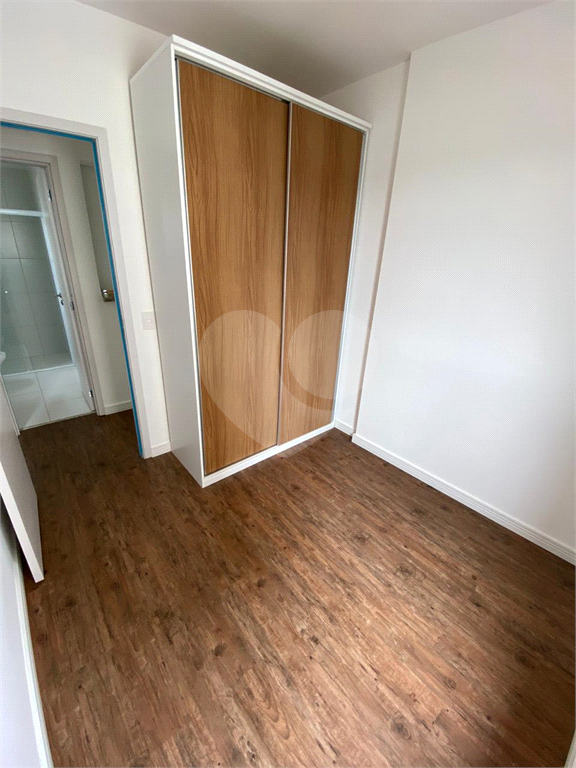 APARTAMENTO em VILA PRUDENTE