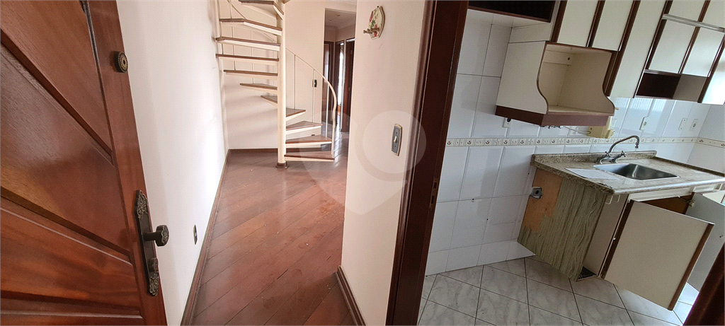 Apartamento à venda com 4 quartos, 63m² - Foto 2