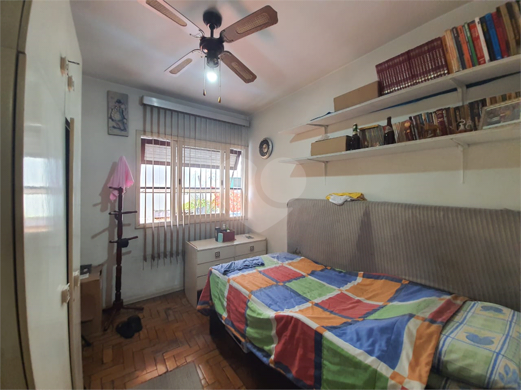 Sobrado com excelente local no km 18, 143,50m², 3 dormitórios, 3 banhieros, 2 vagas 