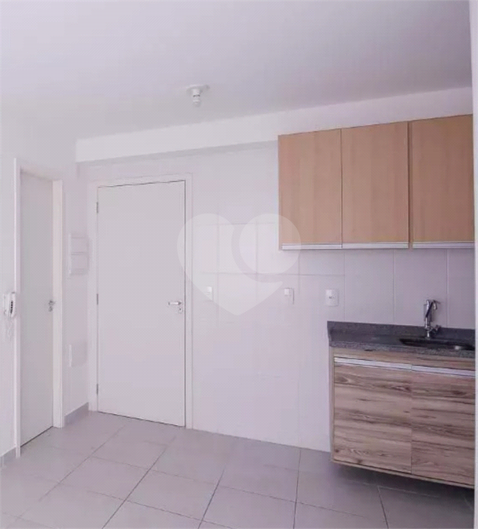 APARTAMENTO em VILA LEOPOLDINA