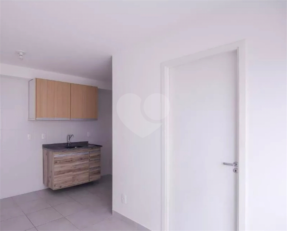 APARTAMENTO em VILA LEOPOLDINA