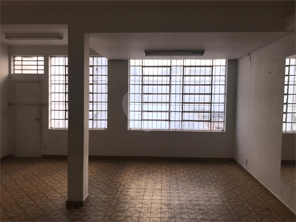 Prédio em Santana com 600 metros