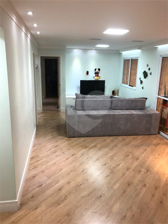 APARTAMENTO COM 132m² - 3 DORMITÓRIOS (SENDO 1 SUÍTE)