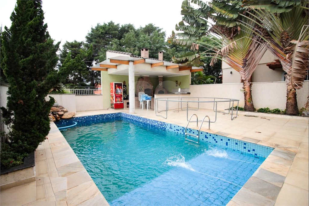 Sobrado de alto padrão à venda no Jardim Guapira, região do Tremembé