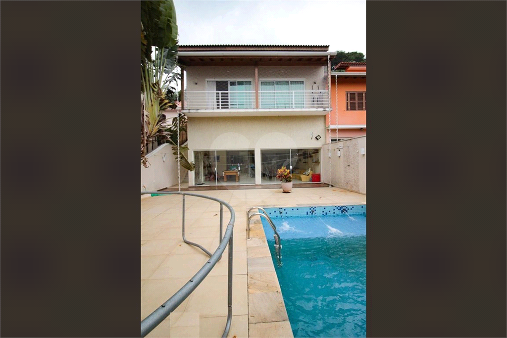 Sobrado de alto padrão à venda no Jardim Guapira, região do Tremembé