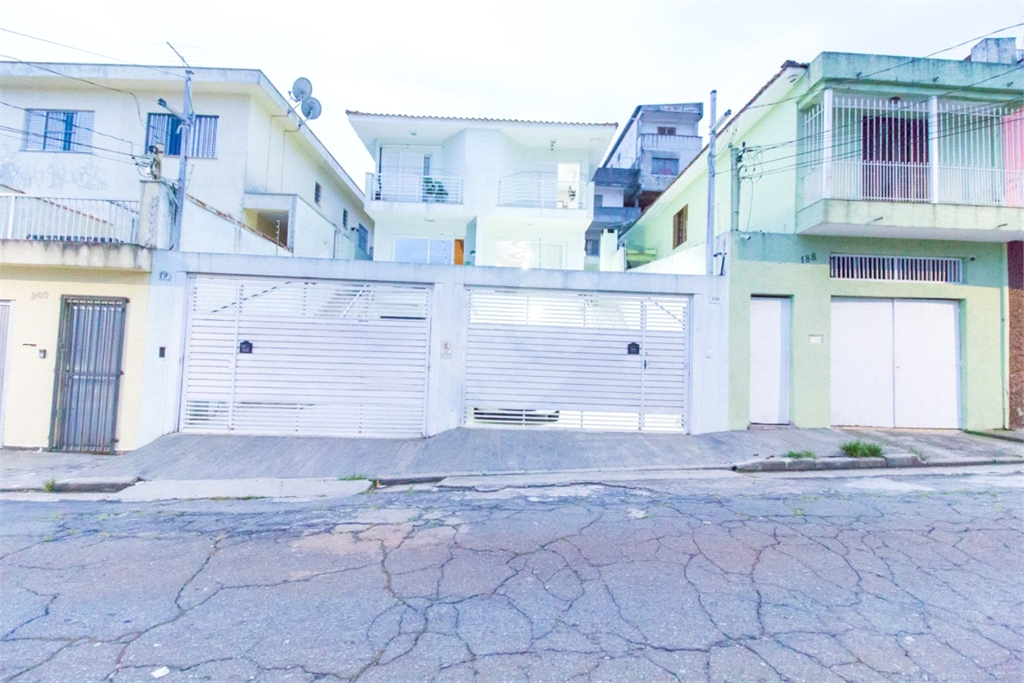 SOBRADO em LIMÃO