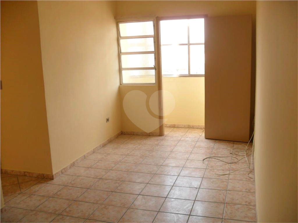 APARTAMENTO em CIDADE NAÚTICA