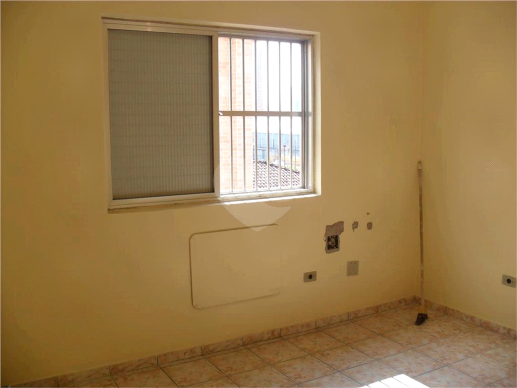 APARTAMENTO em CIDADE NAÚTICA