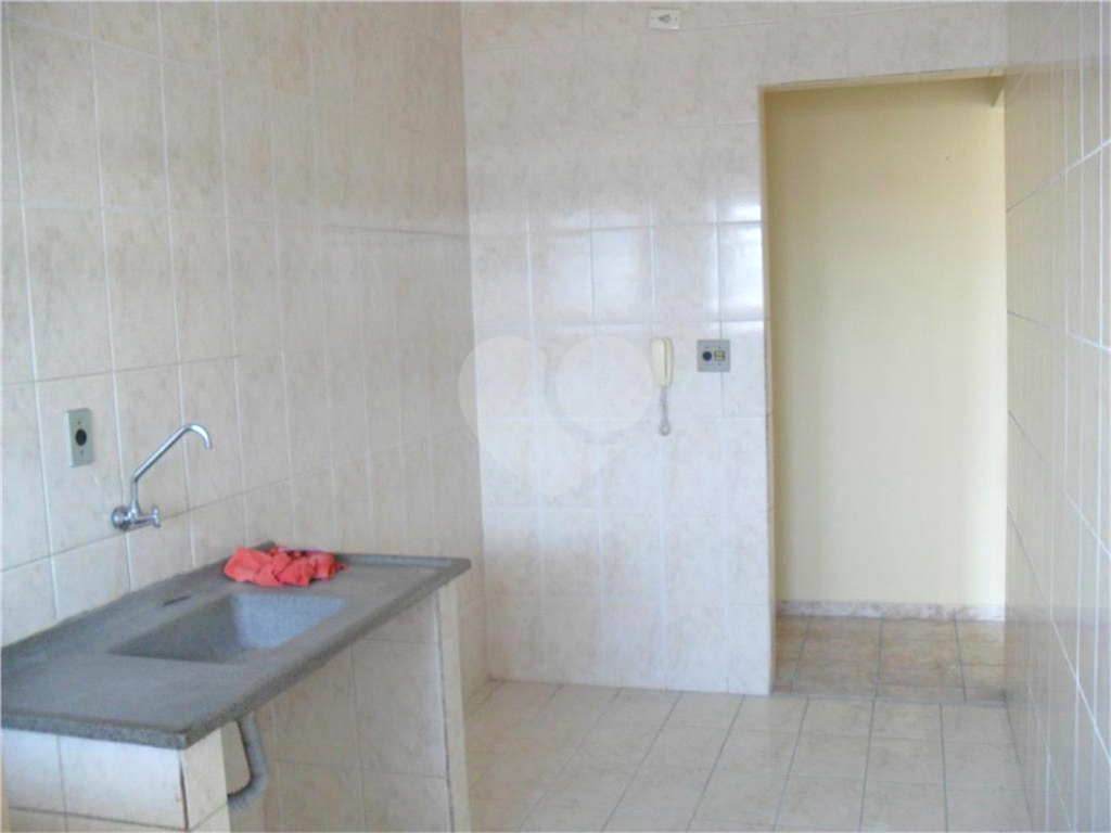 APARTAMENTO em CIDADE NAÚTICA