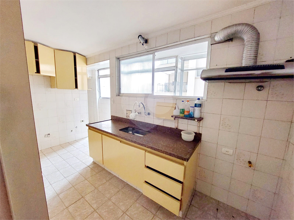 Apartamento de 110M² com 3 quartos, sendo um Suíte em Santana