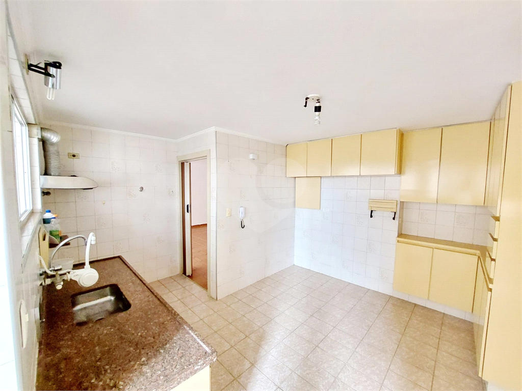 Apartamento de 110M² com 3 quartos, sendo um Suíte em Santana