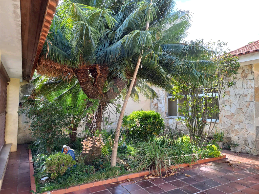 Casa com piscina no Tremembé