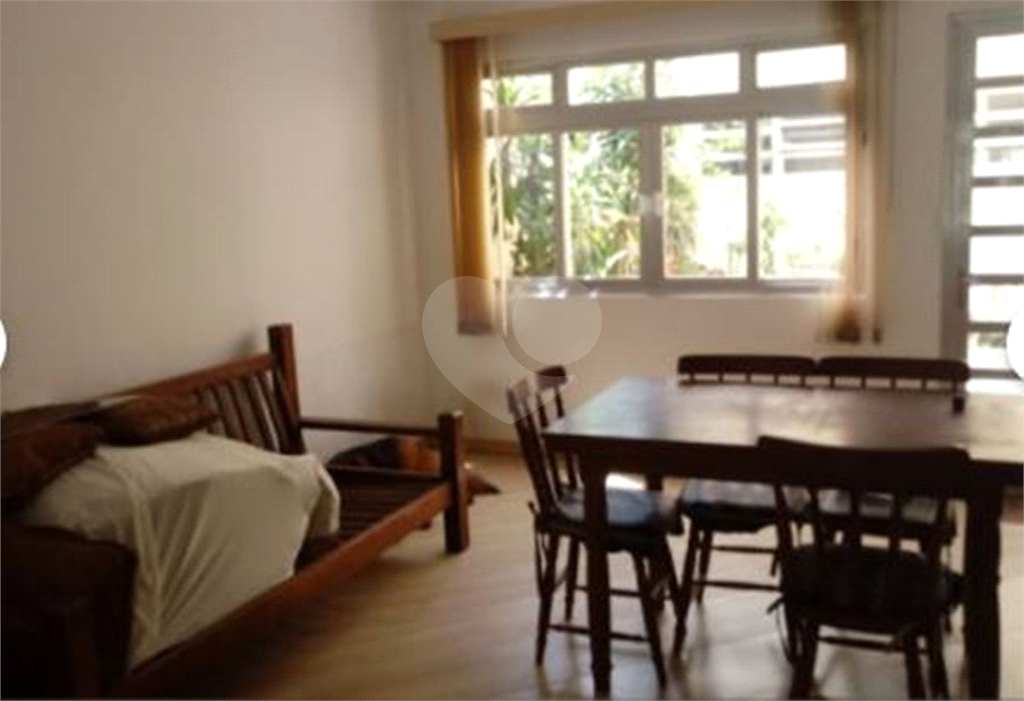 Casa com piscina no Tremembé