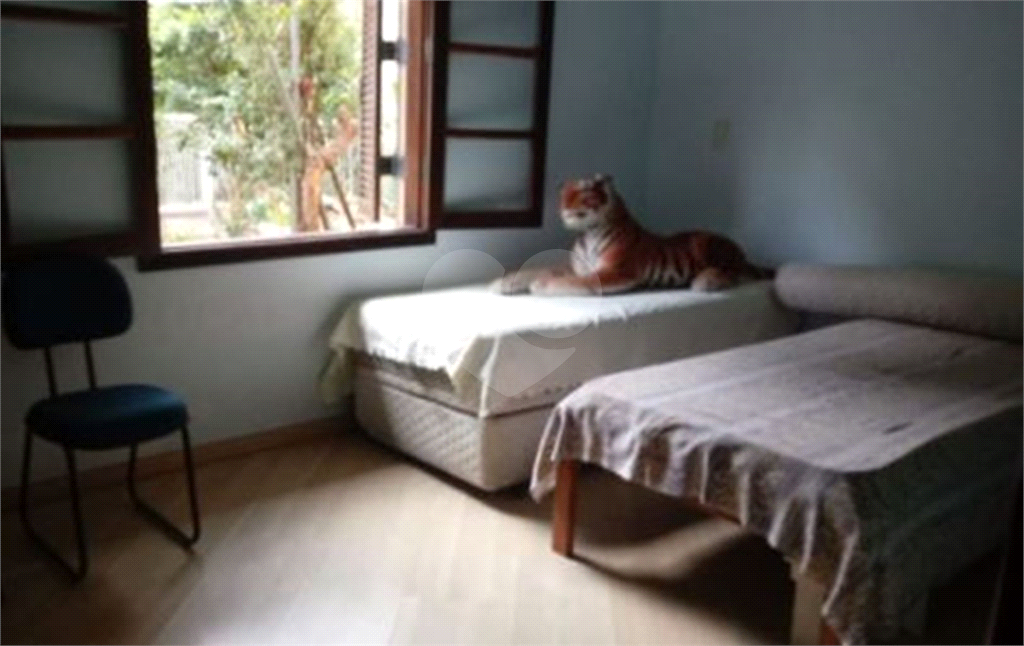 Casa com piscina no Tremembé