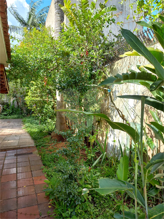 Casa com piscina no Tremembé