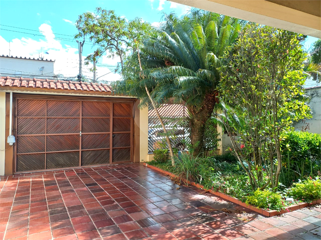 Casa com piscina no Tremembé