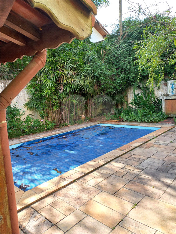 Casa com piscina no Tremembé