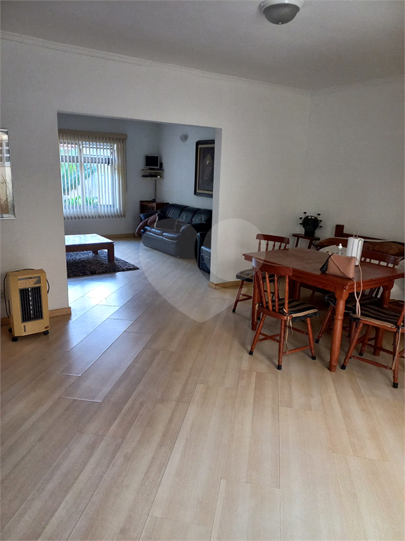 Casa com piscina no Tremembé